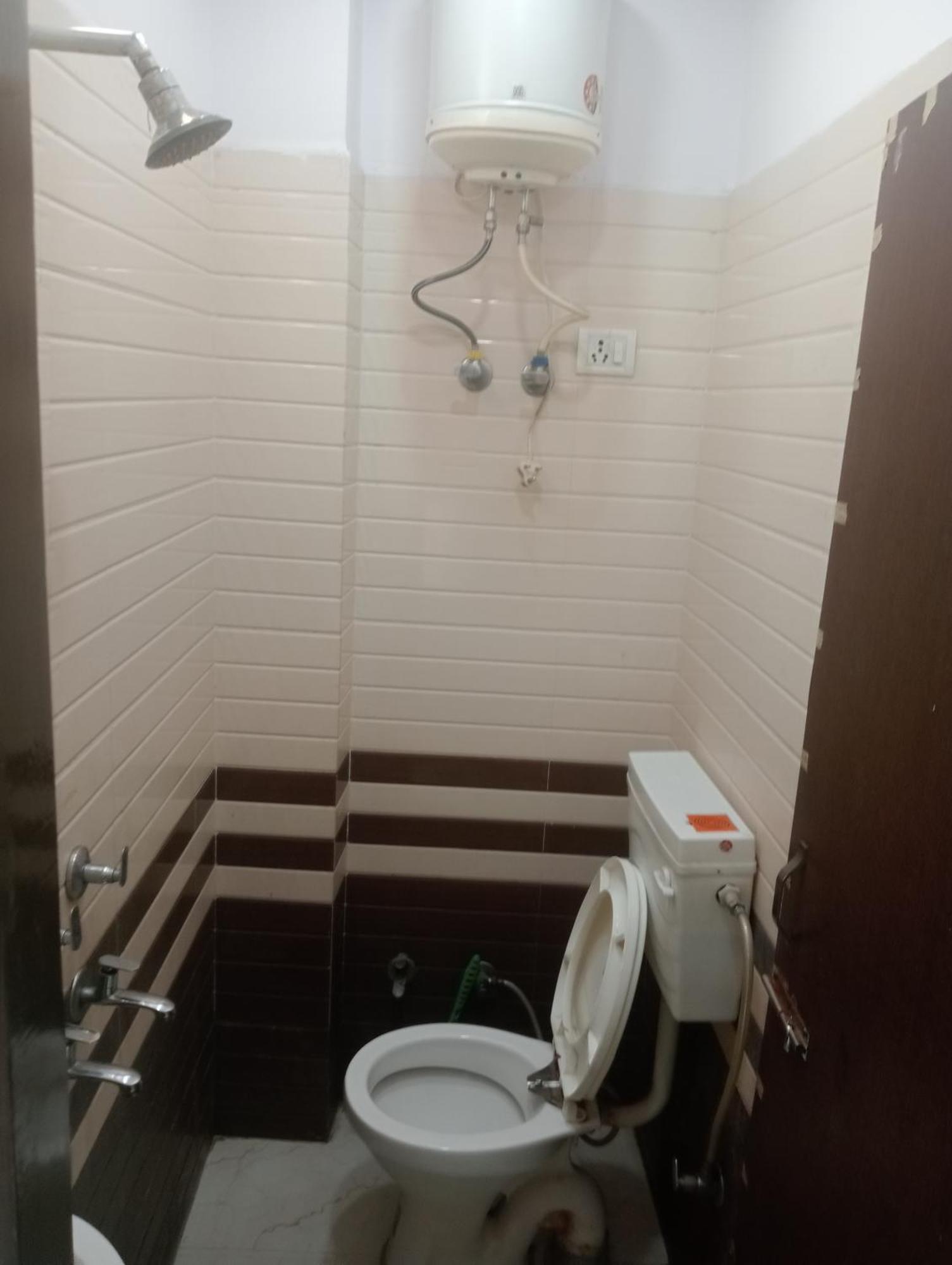 ניו דלהי Ever Green Guest House Travel & Pg מראה חיצוני תמונה